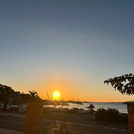 Bel Pied Dans L'eau * プロプリアノ